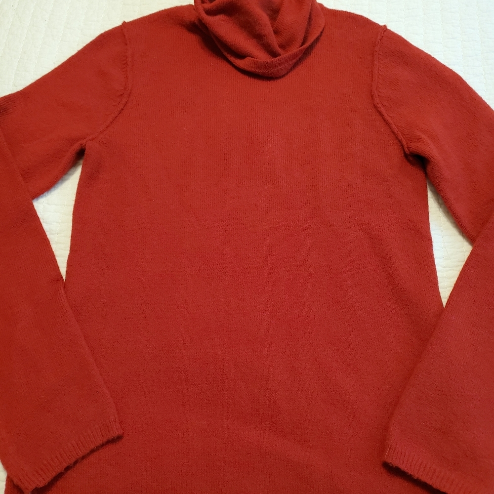 GAP Sweater - Picture 2 of 3